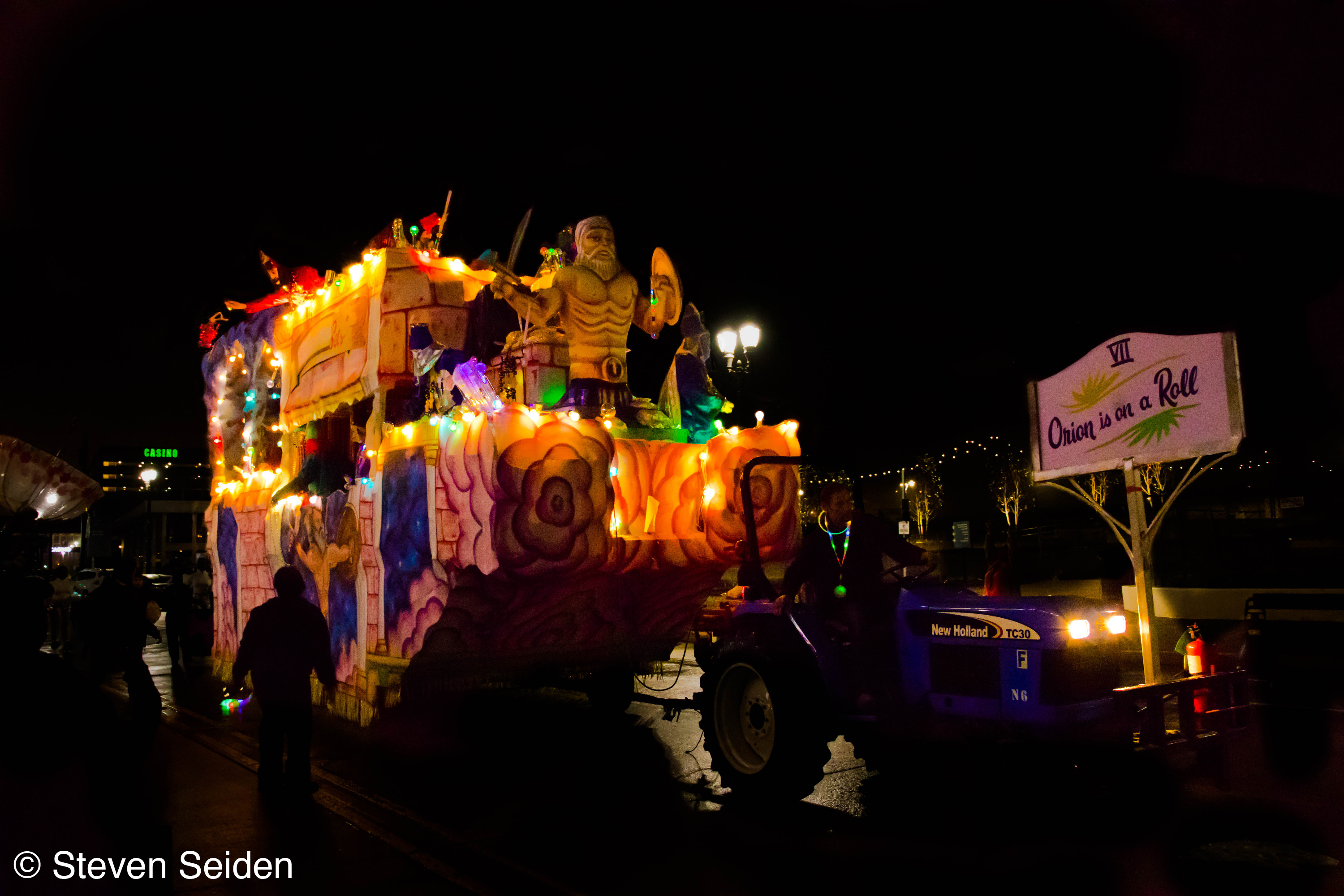 A picture of a Mardi Gras parade.