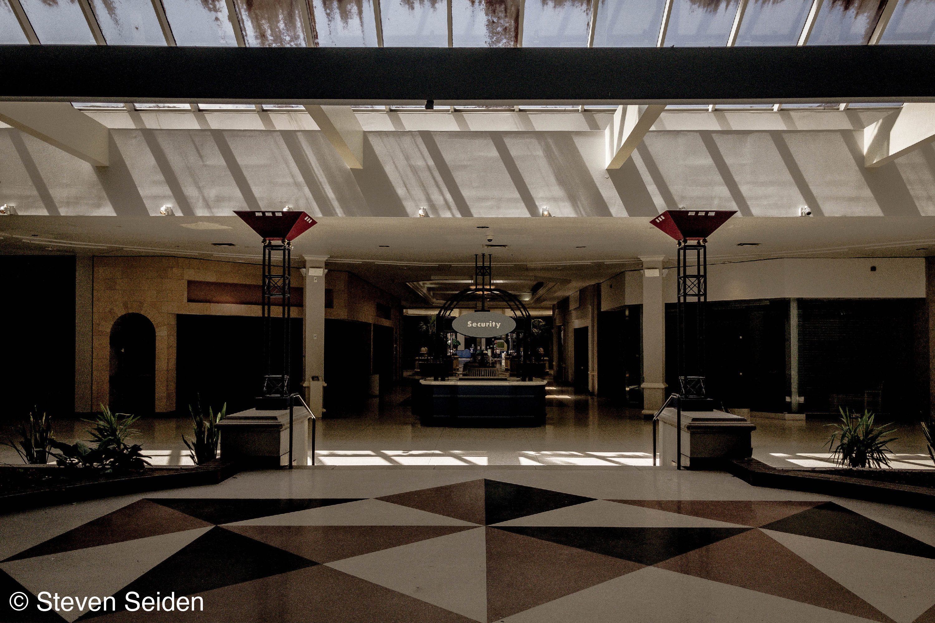 A picture of an empty mall.